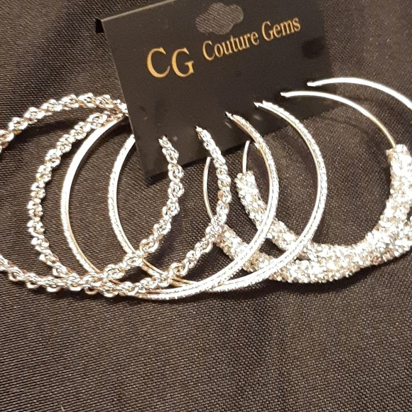 NWT 7 pair of assorted earrings - Picture 7 of 8